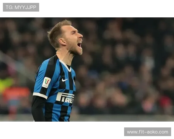 足球球星选择低帮与高帮鞋款的不同风格与性能分析